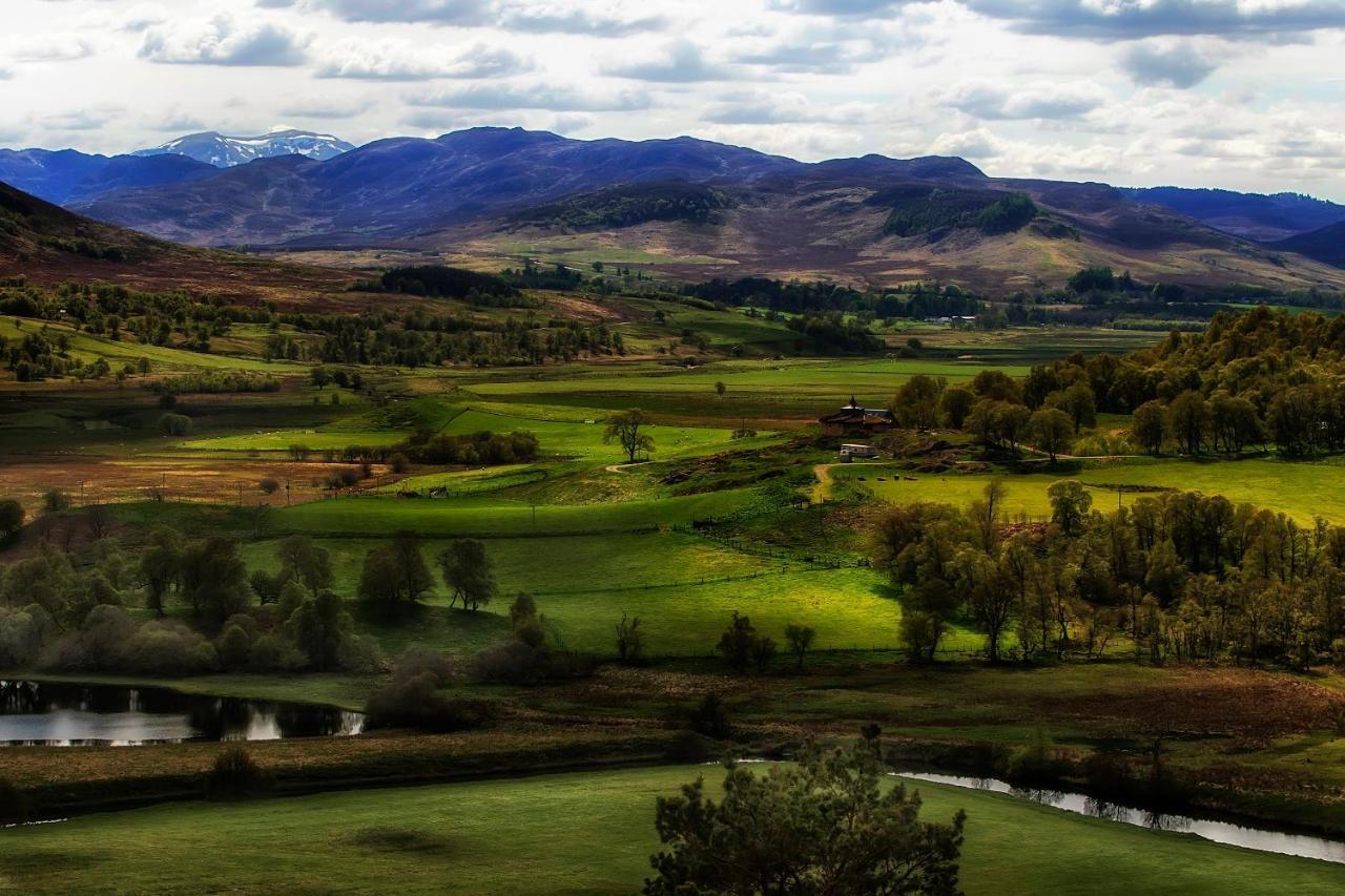 Glentruim Homestay B&B And Glamping Pods Newtonmore Eksteriør bilde